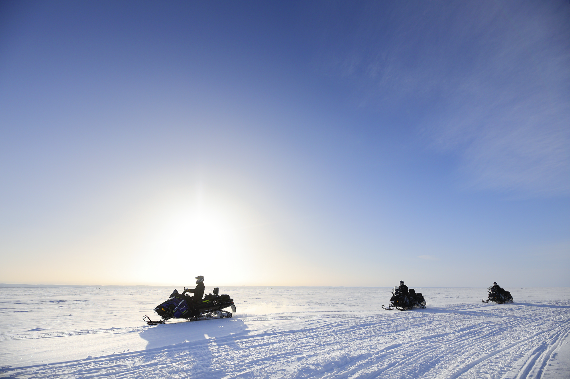 Motoneige sur le lac Saint-Jean